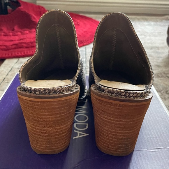 Chinese Laundry Springfield Mule - Picture 4 of 7